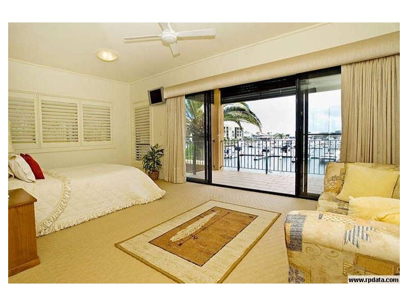 1512 Rosebank Way West, Hope Island QLD 4212