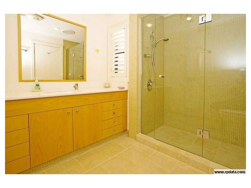 1512 Rosebank Way West, Hope Island QLD 4212