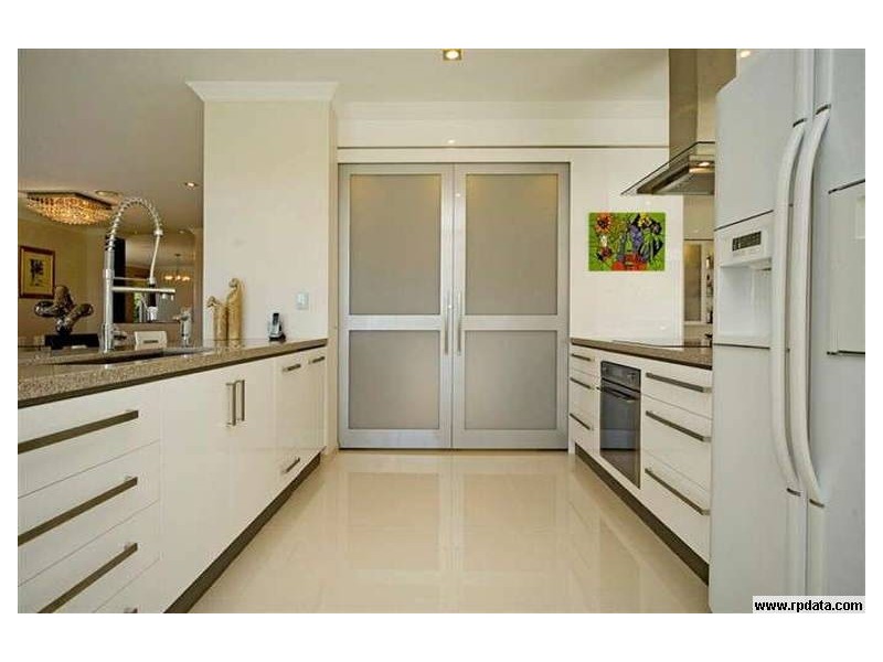 2130 Carlton Drive, Hope Island QLD 4212