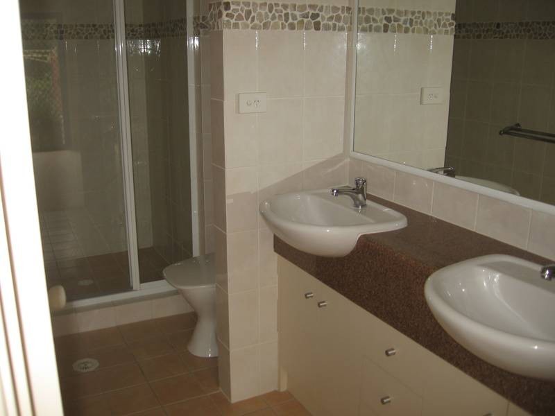 57/19 Santa Barbara Rd, Hope Island QLD 4212