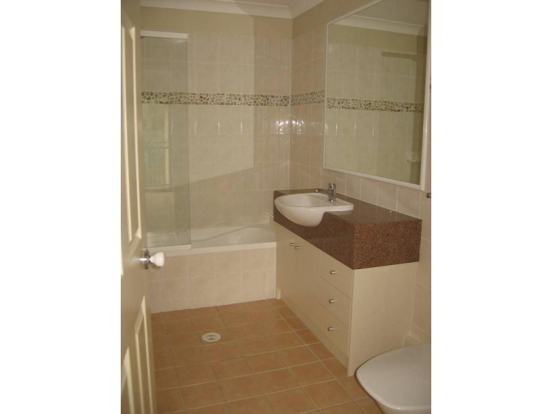 57/19 Santa Barbara Rd, Hope Island QLD 4212