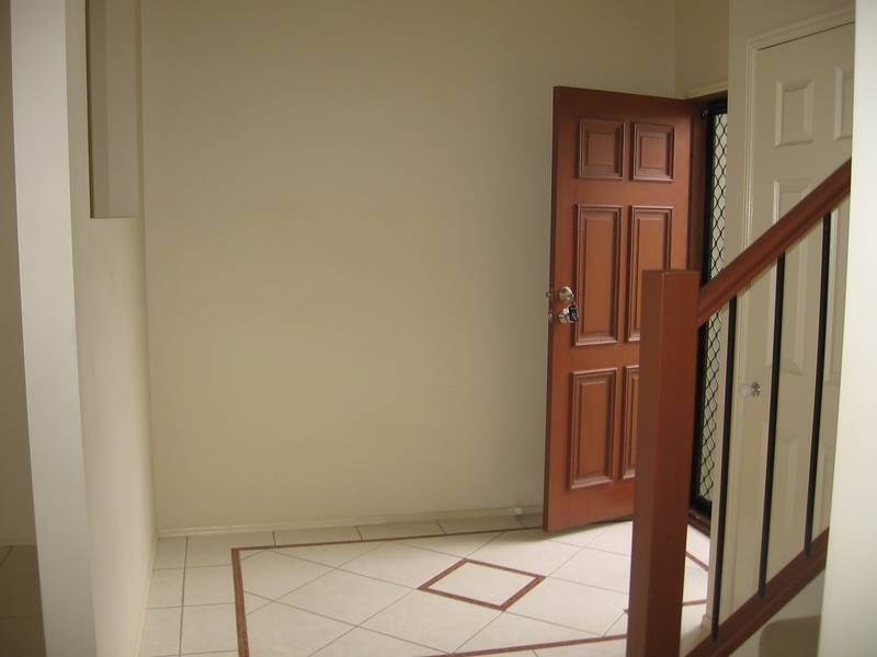 57/19 Santa Barbara Rd, Hope Island QLD 4212