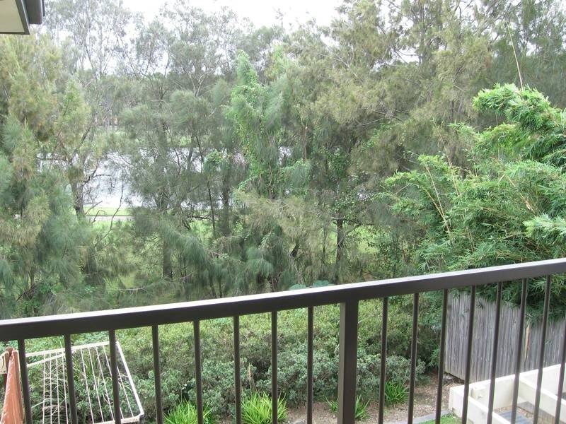 57/19 Santa Barbara Rd, Hope Island QLD 4212