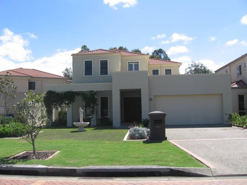 8395 MAGNOLIA DRIVE, Hope Island QLD 4212