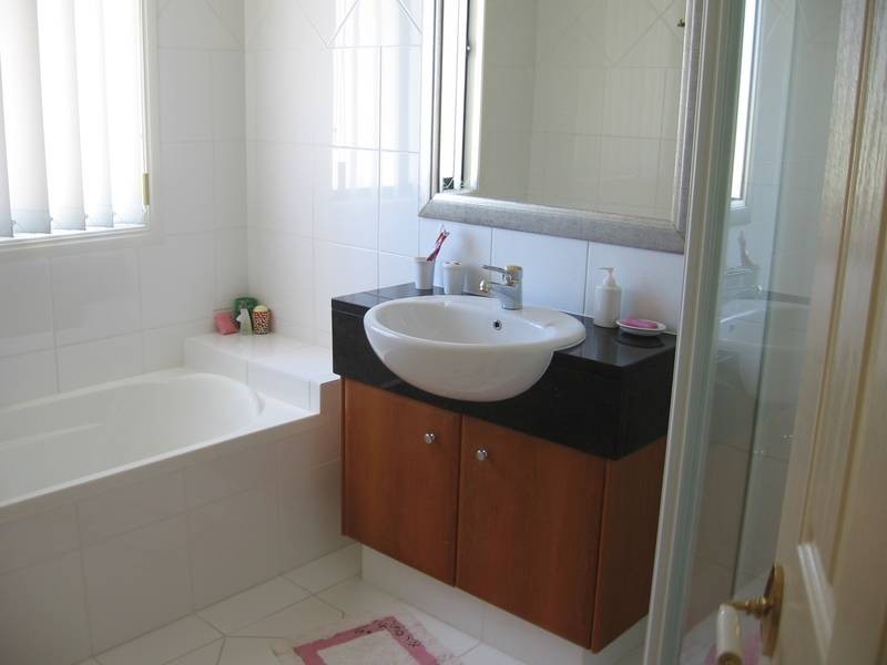 8395 MAGNOLIA DRIVE, Hope Island QLD 4212