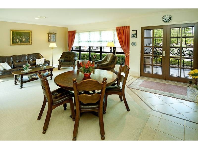 5001 Gracemere Gardens Cct, Hope Island QLD 4212