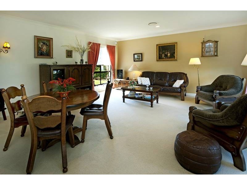 5001 Gracemere Gardens Cct, Hope Island QLD 4212