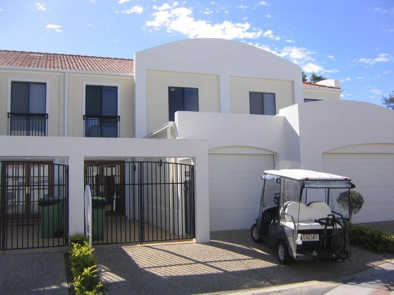 Hope Island QLD 4212