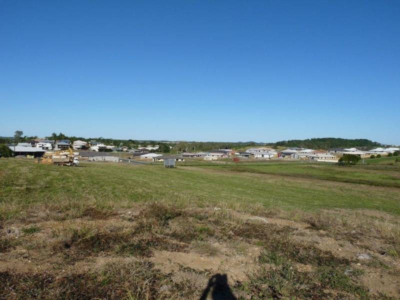 Lot 326 McIlwraith Way, Rural View QLD 4740