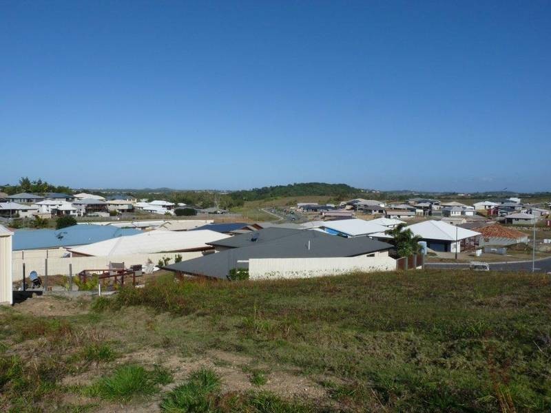 13 Douglas Crescent, Rural View QLD 4740