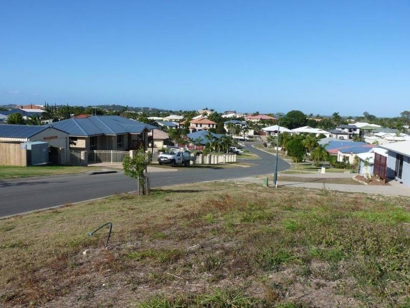 13 Douglas Crescent, Rural View QLD 4740