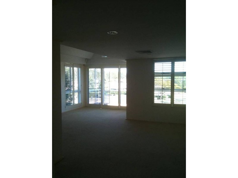6010 Olympic Drive, Hope Island QLD 4212