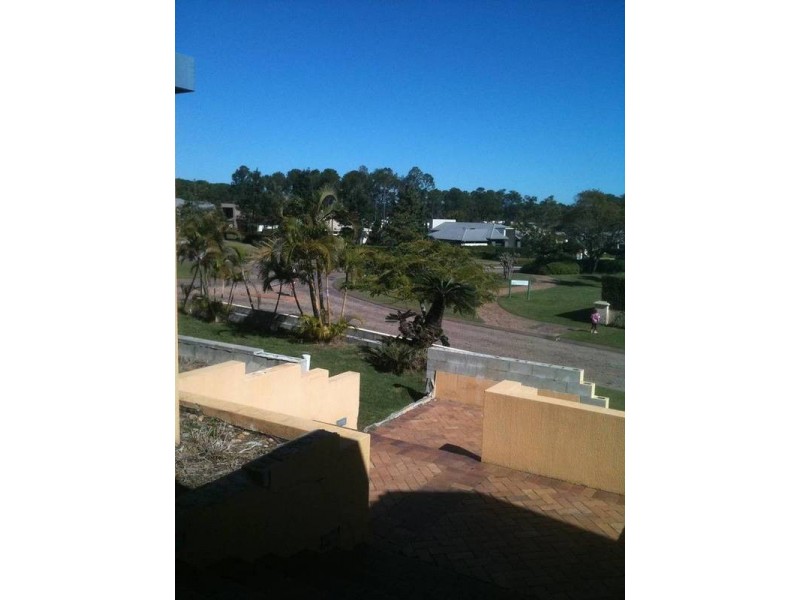 6010 Olympic Drive, Hope Island QLD 4212