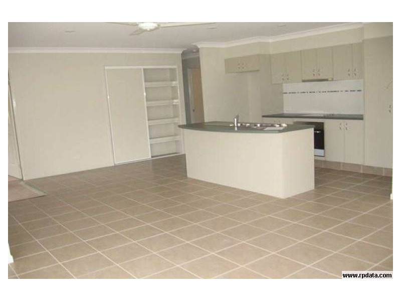 32 Nicola Way, Upper Coomera QLD 4209