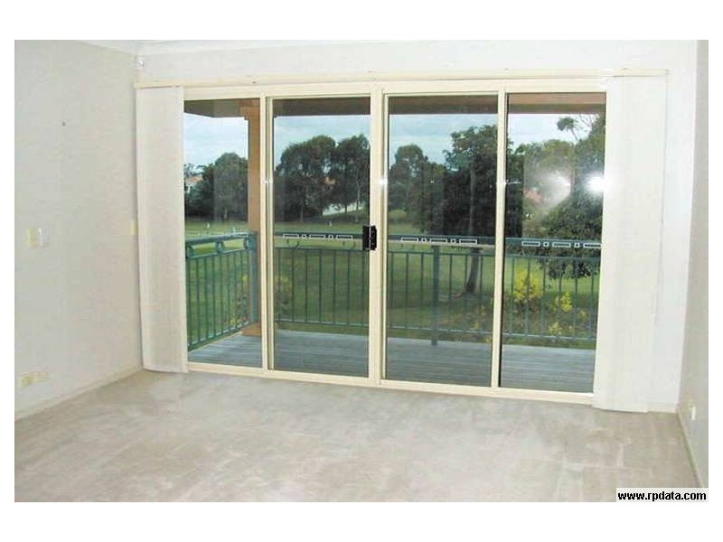 8103 Magnolia Gardens Ct, Hope Island QLD 4212