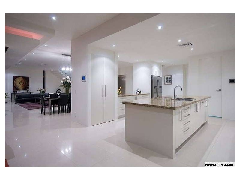 Paradise Point QLD 4216
