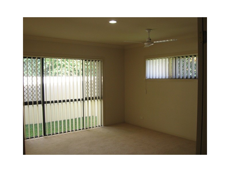 OYSTER COVE PROMENADE, Hope Island QLD 4212