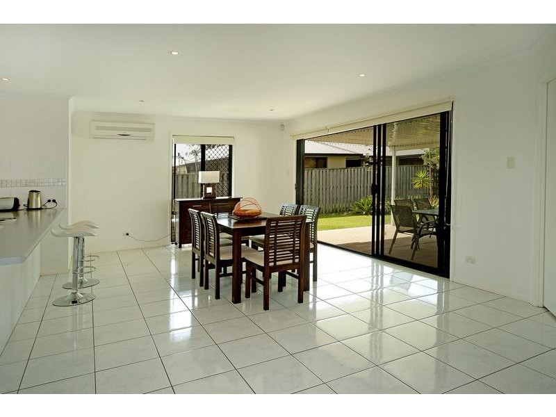 4 Sailaway Court, Coomera QLD 4209