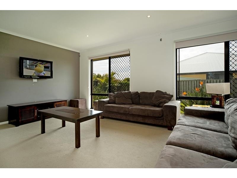 4 Sailaway Court, Coomera QLD 4209