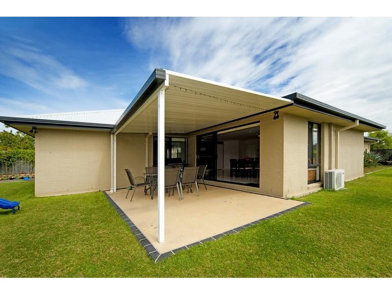 4 Sailaway Court, Coomera QLD 4209