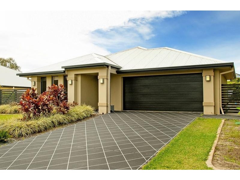 4 Sailaway Court, Coomera QLD 4209