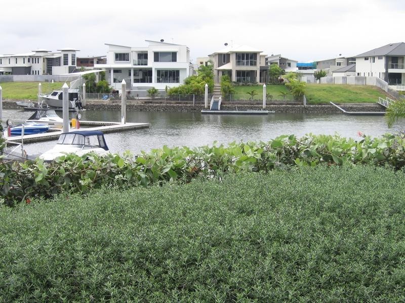 38 ONSHORE PLACE, Helensvale QLD 4212