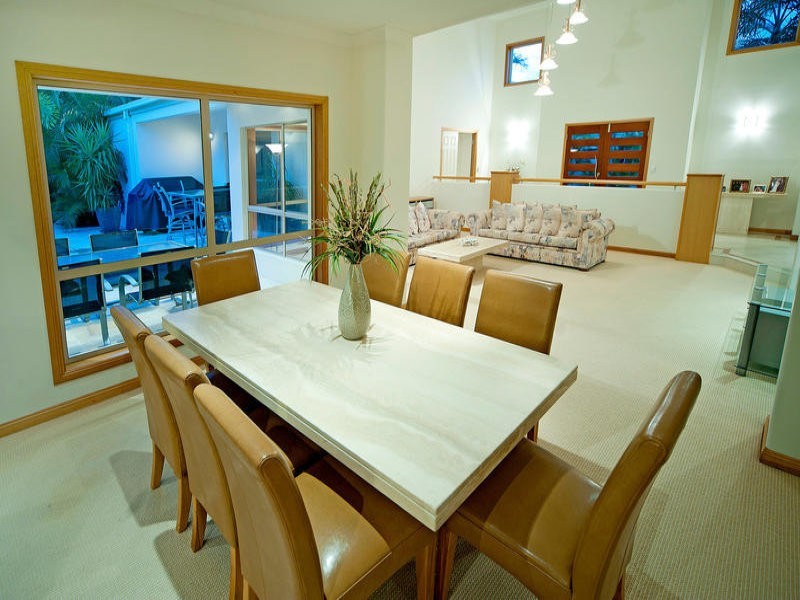 1633 Argyle Court, Hope Island QLD 4212