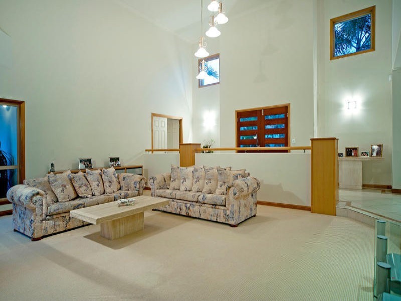 1633 Argyle Court, Hope Island QLD 4212