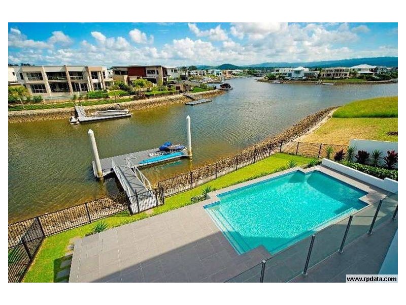 12 hope island, Helensvale QLD 4212