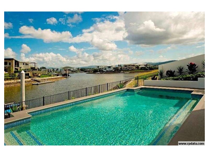 12 hope island, Helensvale QLD 4212