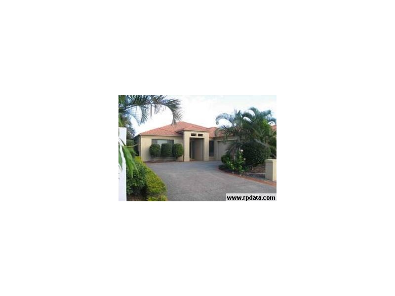 20 LEEANNE CRESCENT, Hope Island QLD 4212