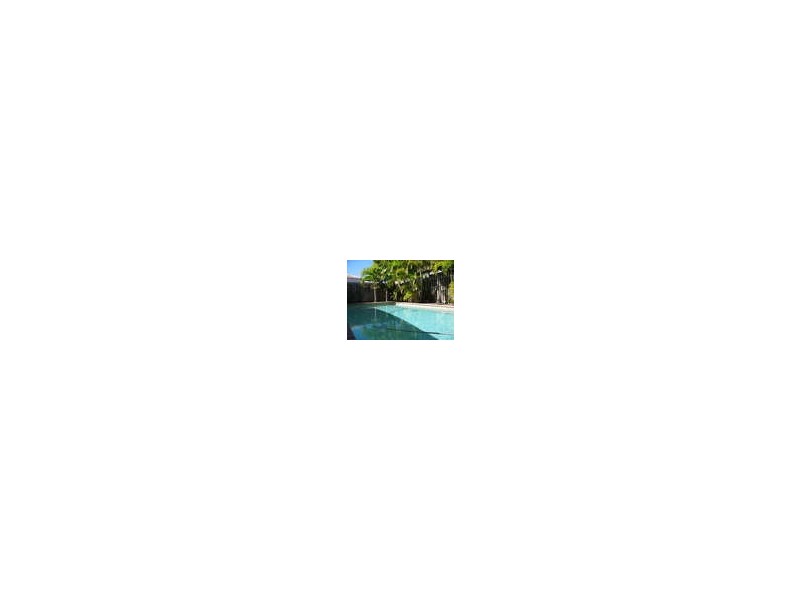 20 LEEANNE CRESCENT, Hope Island QLD 4212