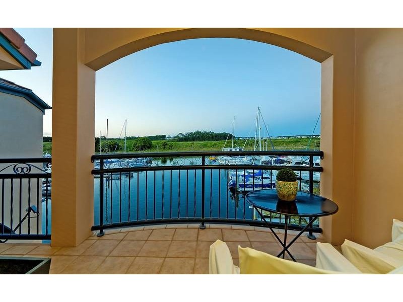 43 John Lund Drive, Hope Island QLD 4212