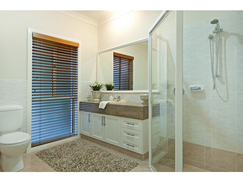 1004 Rosebank Way, Hope Island QLD 4212