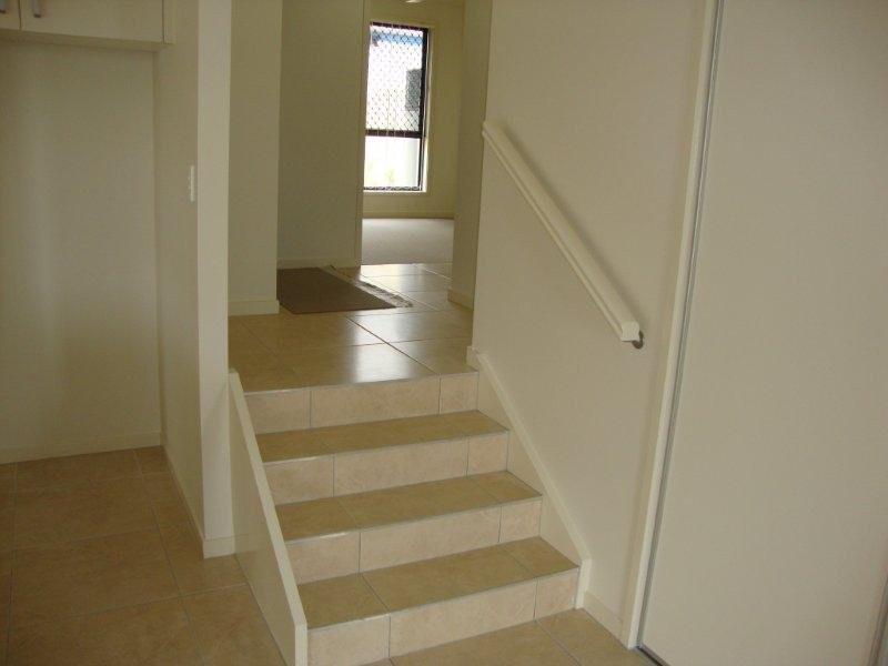 1/29 FILBERT ST, Upper Coomera QLD 4209