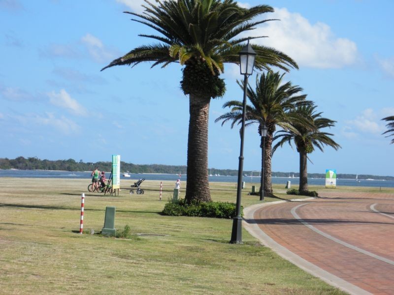 Paradise Point QLD 4216