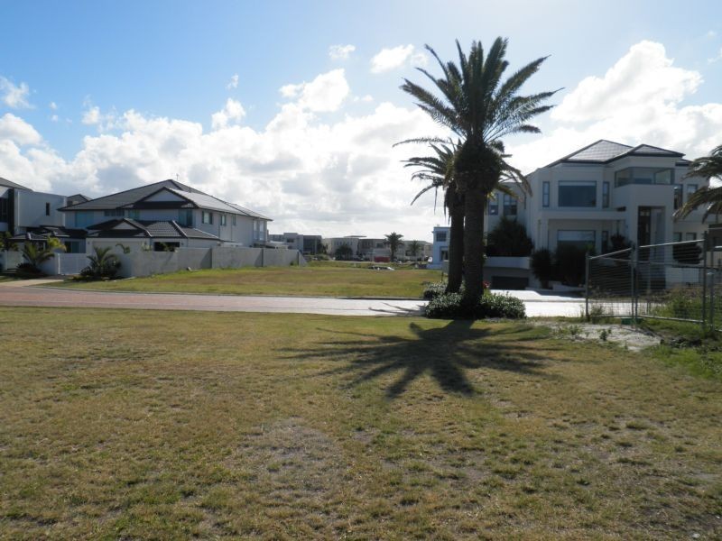 Paradise Point QLD 4216