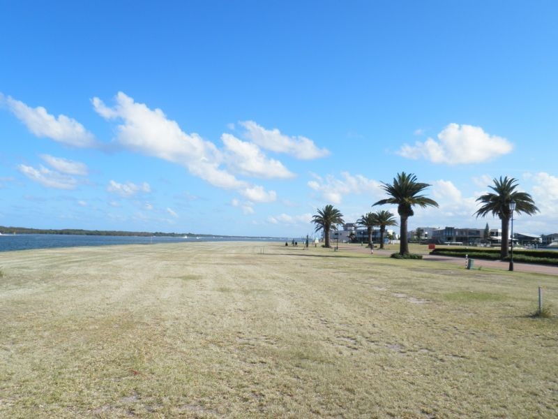Paradise Point QLD 4216