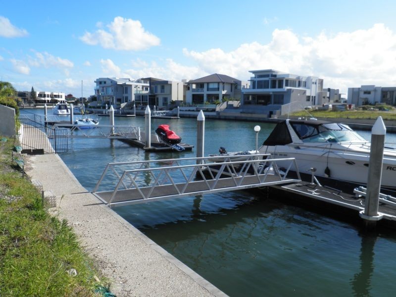 Paradise Point QLD 4216
