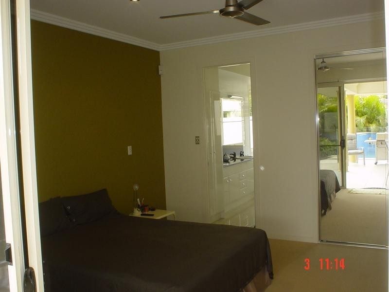 2043 Carlton Drive, Hope Island QLD 4212