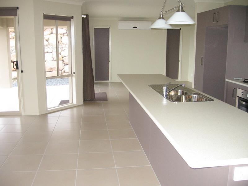 10 ISDEL CRT, Upper Coomera QLD 4209