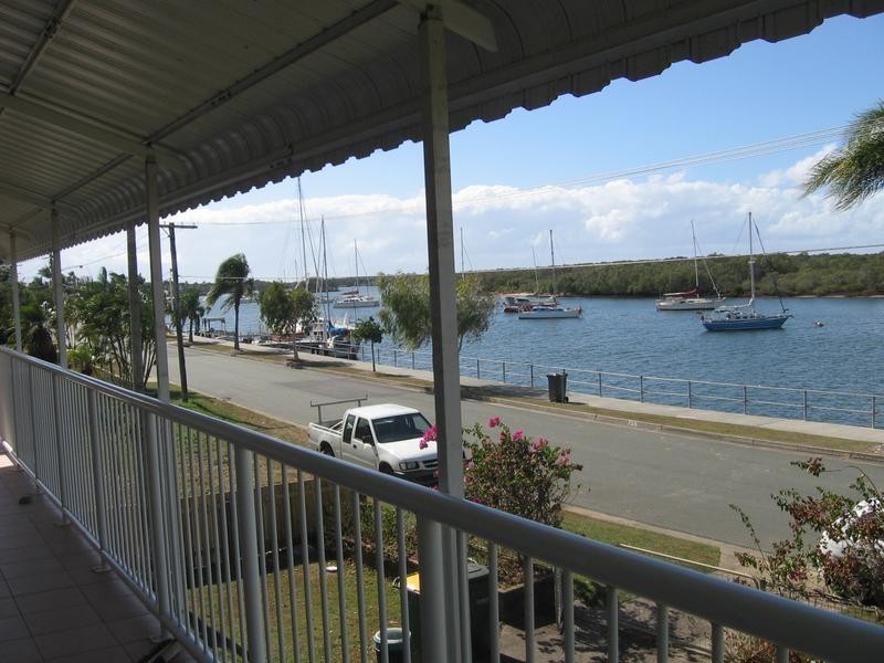 40 BOYKAMBIL ESPLANADE, Hope Island QLD 4212