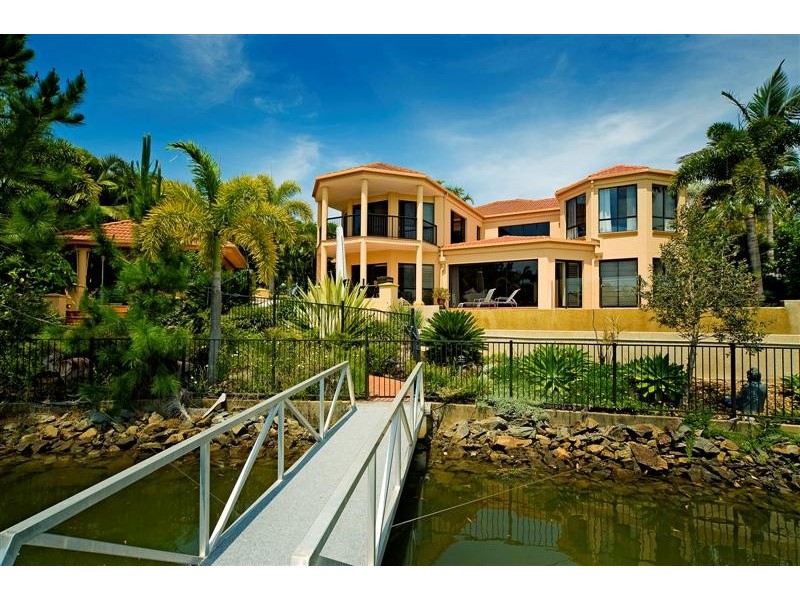 1030 ROSEBANK WAY, Hope Island QLD 4212