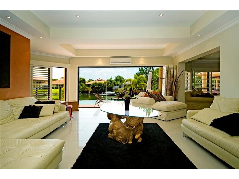 1030 ROSEBANK WAY, Hope Island QLD 4212