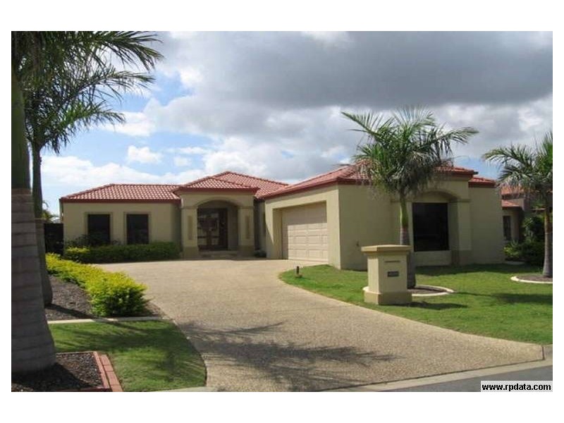 2140 Beaufort Way, Hope Island QLD 4212