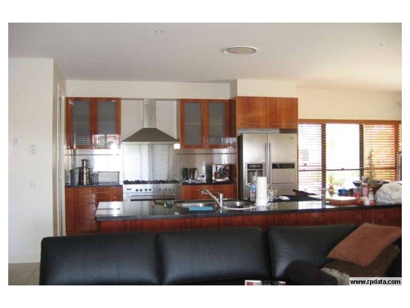 2140 Beaufort Way, Hope Island QLD 4212