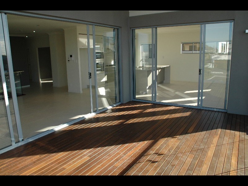 13 Onshore Place, Helensvale QLD 4212
