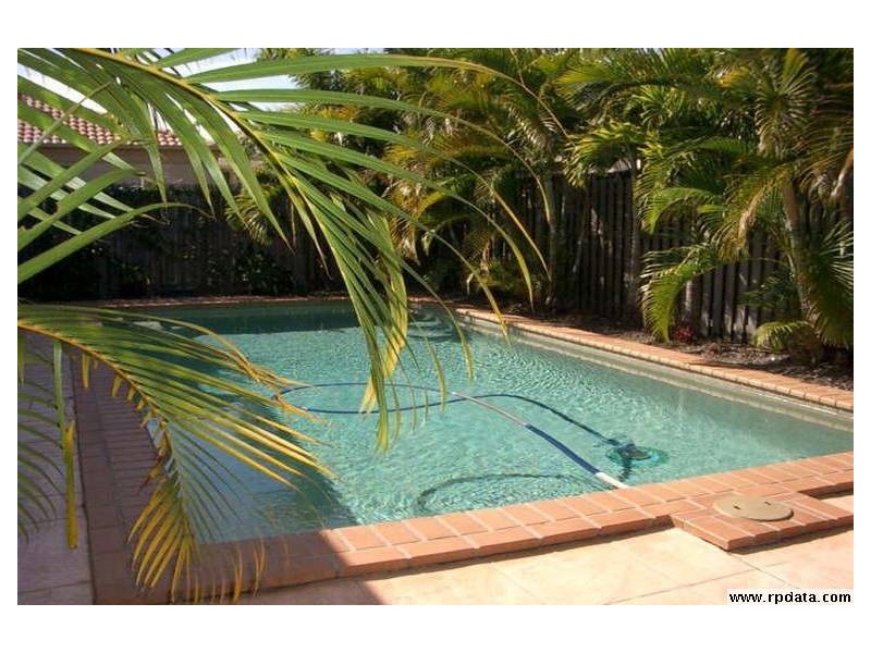 20 Lee-Anne Crescent, Helensvale QLD 4212