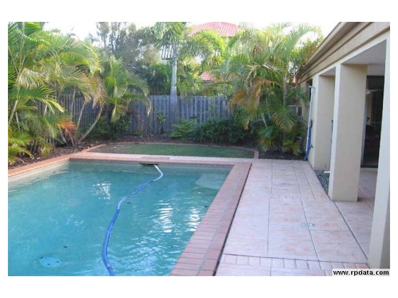 20 Lee-Anne Crescent, Helensvale QLD 4212