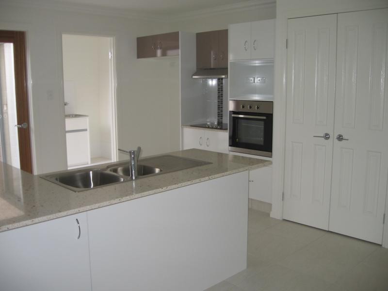 51/51 SICKLE AVE, Hope Island QLD 4212